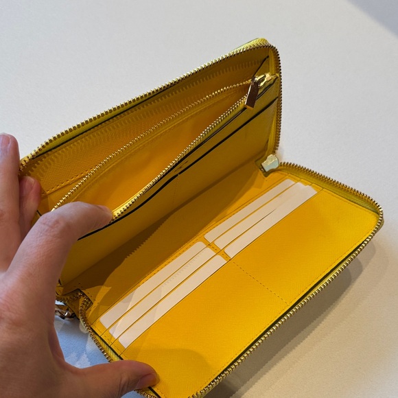 🆕 Tory Burch Robinson Zip Continental Wallet Leather Wristlet Clutch, Lemondrop - Picture 7 of 7